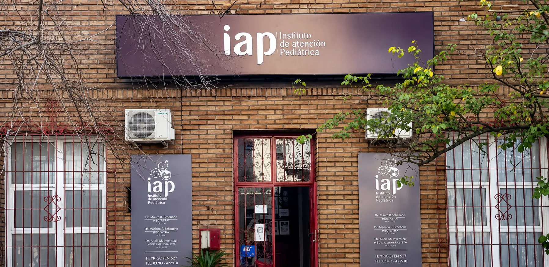 Fachada del IAP en Hipólito Yrigoyen, Resistencia